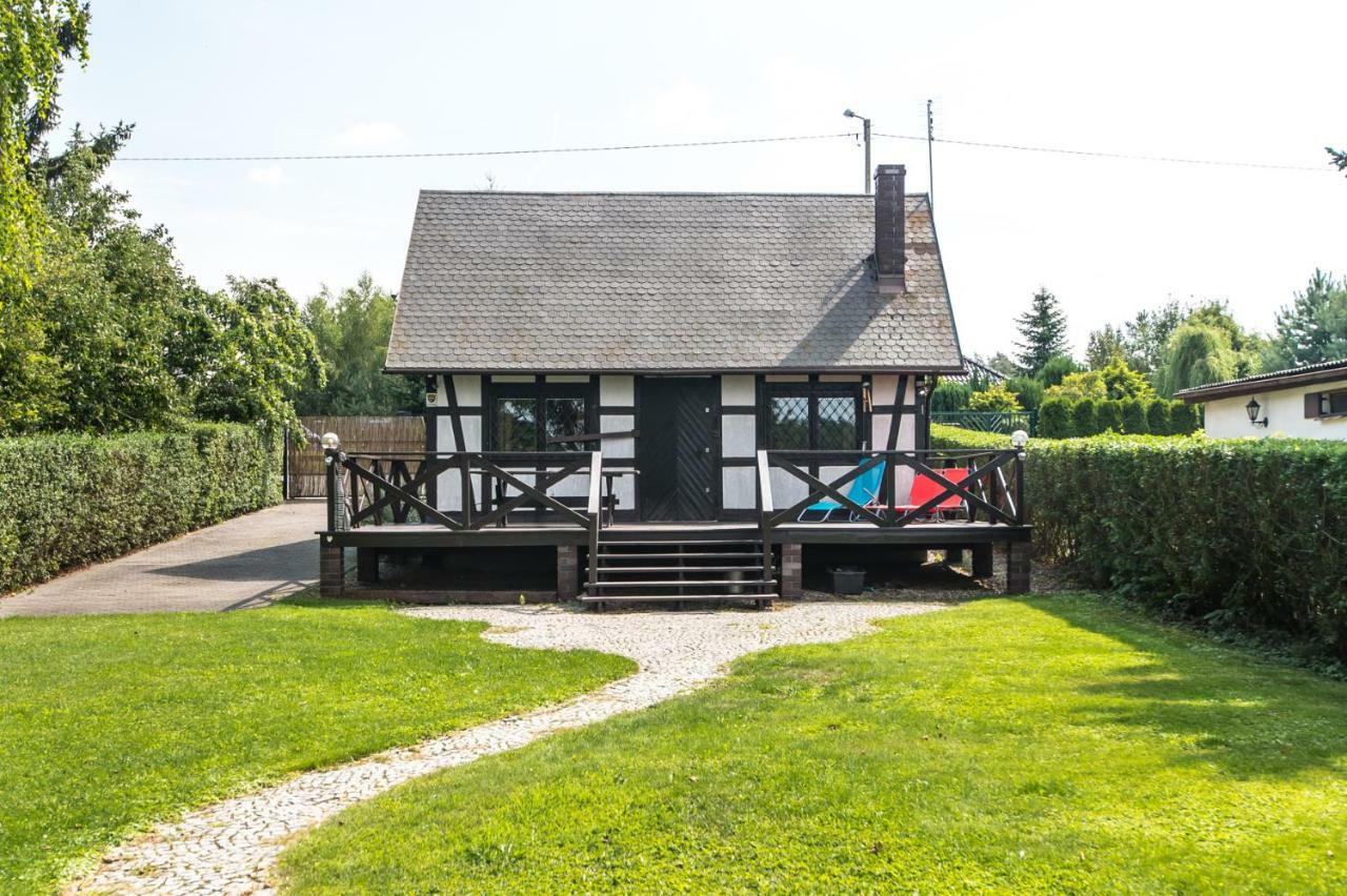Dom Nad Jeziorem Sapowice Esterno foto